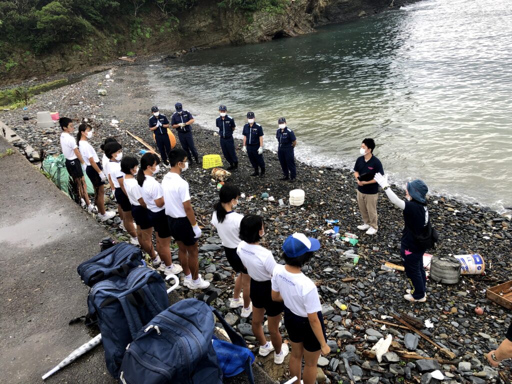 大船越中学校海岸清掃