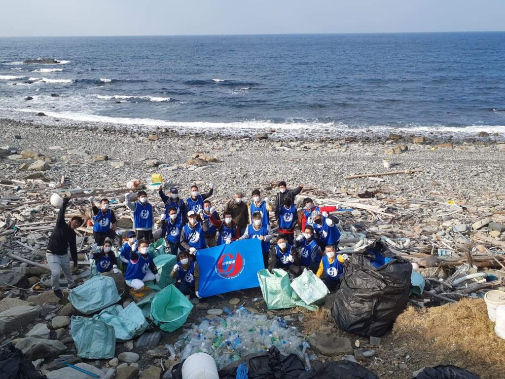 化学総連海岸清掃